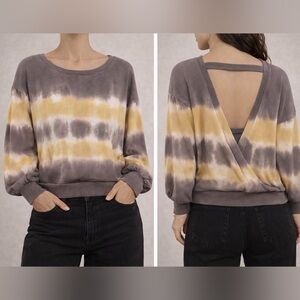 Buckle Deep V Back 🍯 Tie-Dye Sweatshirt